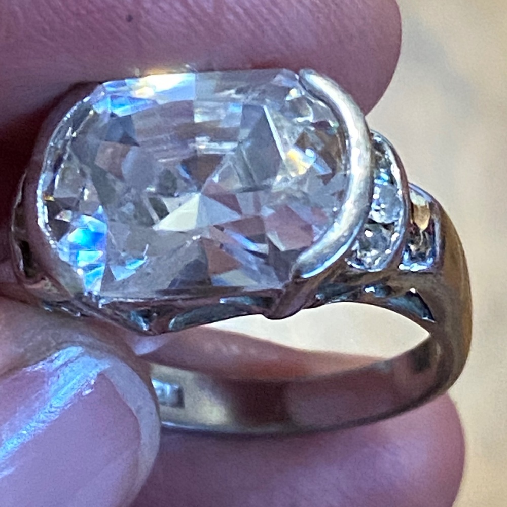 Sterling silver stamped SS 925 ring with sparkly bling faceted stones